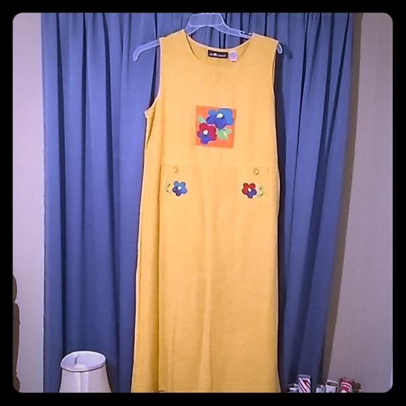 Dress - Picture 1 of 4